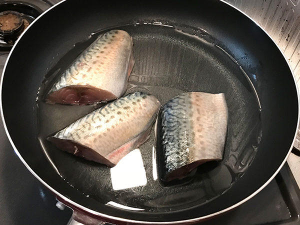 サバの煮付け お酒 水