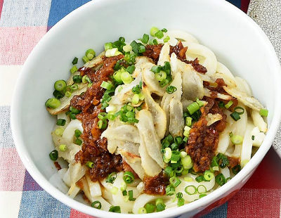 男子ごはん アレンジ麺 大豆とごぼうの甘辛タレがらめうどん の作り方 グレンの気になるレシピ