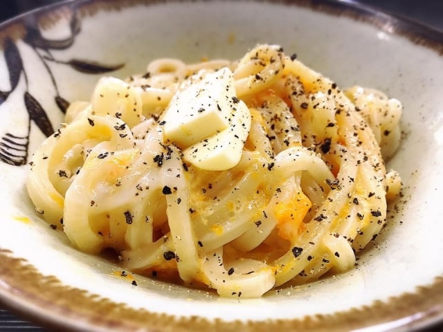 山本ゆり カルボナーラうどん 冷凍うどん