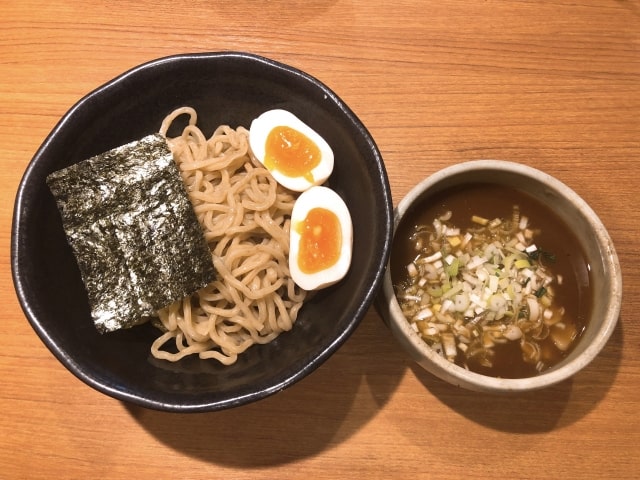 ソレダメ しょう油ラーメン サバ缶 サバしょう油つけ麺 の作り方 グレンの気になるレシピ