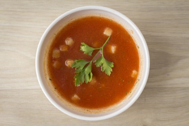 土曜はナニする 魔法のスープ 鶏のひき肉とブロッコリー トマトのスープ の作り方 グレンの気になるレシピ