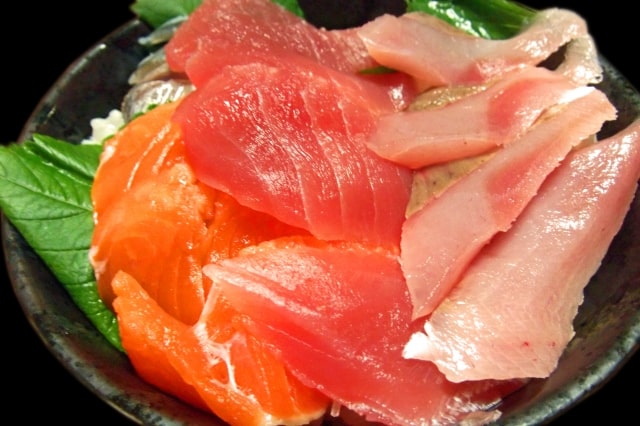 やすとも・友近のキメツケ レシピ 作り方 塩こうじ 海鮮丼