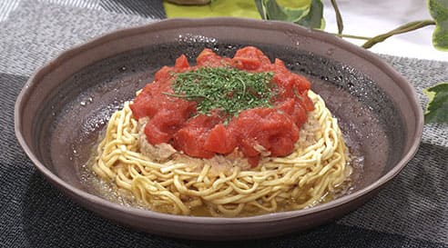 The夜会 櫻井流ガーリックバター麺トマト添え の作り方 グレンの気になるレシピ