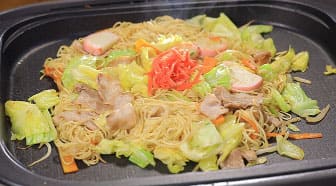 相葉マナブ ホットプレート 物産展 福岡 焼きラーメン