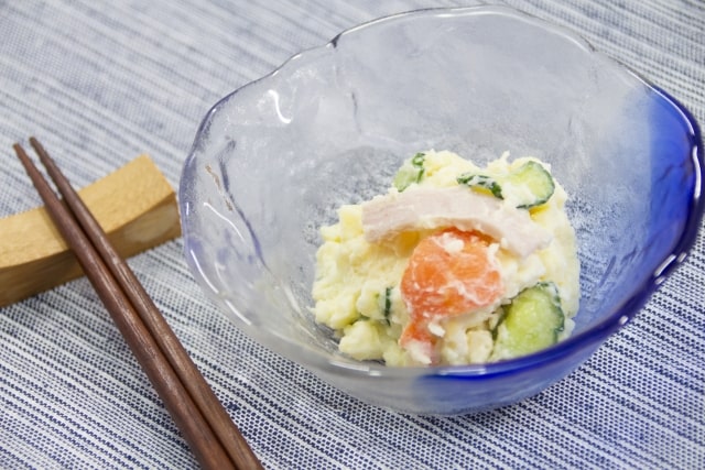 ヒルナンデス 業務スーパー 業務田スー子 レシピ 作り方 ヘルシーレシピ 冷凍さといも サラダ