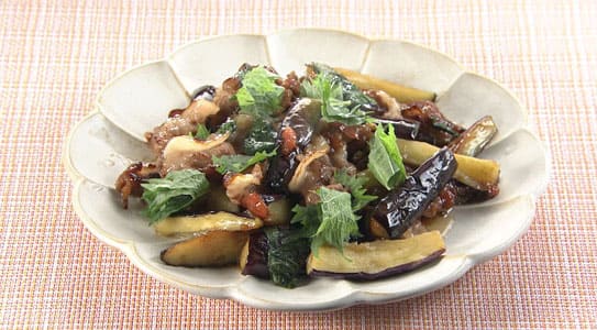 オーソレミーヨ レシピ ハイヒールモモコ 簡単 豚肉とナスの梅しそ炒め