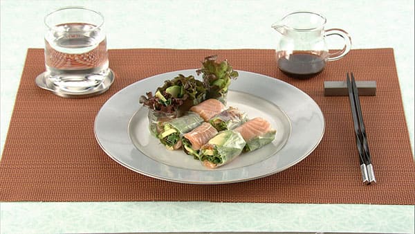 Daigoも台所 豆苗とサーモンの生春巻き の作り方 アボカドレシピ 22 8 29 グレンの気になるレシピ