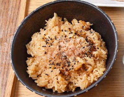 男子ごはん ガッツリ食べられる 和定食 炊き込みにんにくごはん