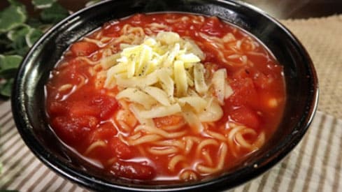 サタプラ 意外な組み合わせ インスタント麺 レシピ