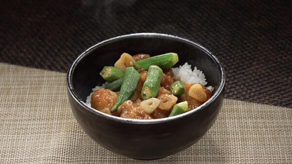 相葉マナブ オクラ オクラと鶏肉のガリバタ丼