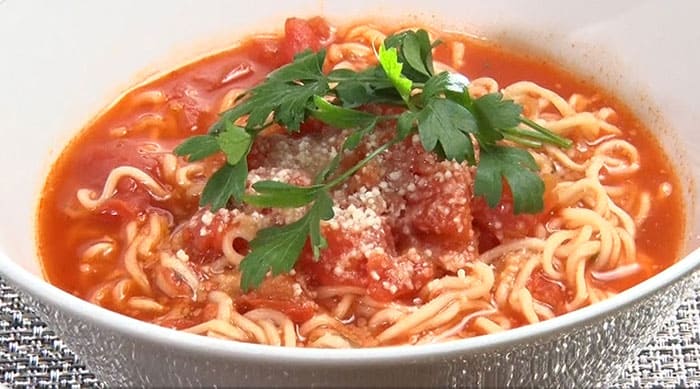 ZIP レシピ 即席麺アレンジレシピ トマト塩ラーメン