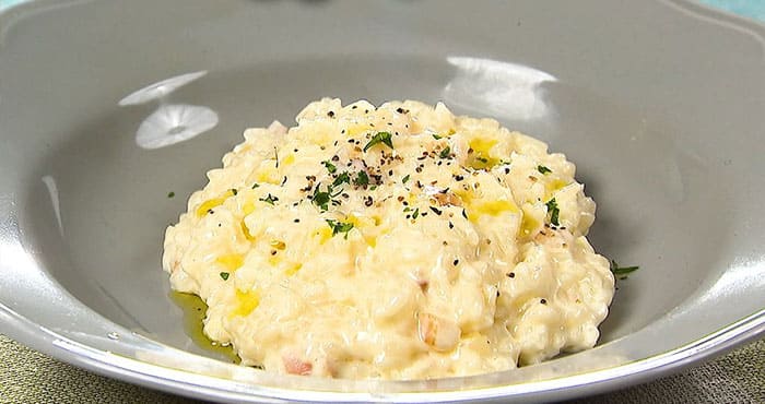 ぺこもぐキッチン 栗原心平 料理家 白ワインにピッタリな料理 ベーコンリゾット