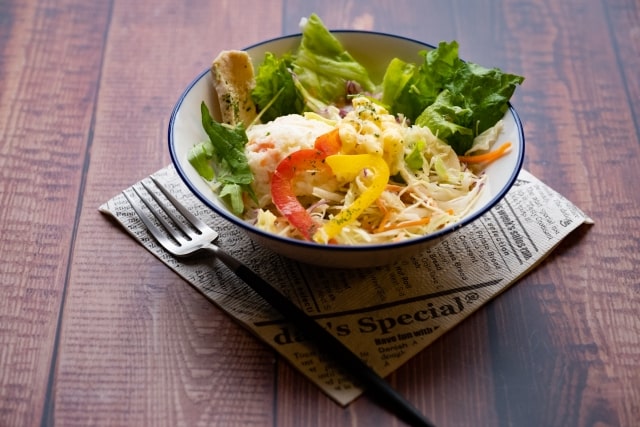 ぺこもぐキッチン 栗原心平 レシピ 大根と缶詰ホタテのマヨネーズサラダ