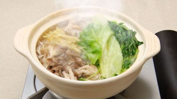 DayDay レシピ 亜希 亜希のざっくりキッチン 鍋のマンネリ解消レシピ 鶏手羽としょうがとレタスのポカポカ鍋