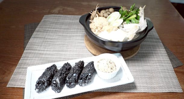 ZIP レシピ 旅するエプロン イカ墨ブラックリームきりたんぽ