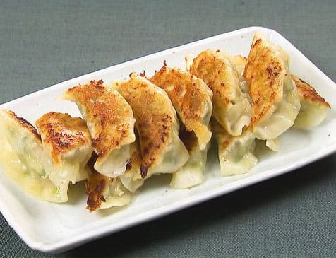 ぺこもぐキッチン 料理家 栗原心平 コショウ料理 元乃木坂46 堀未央奈 餃子