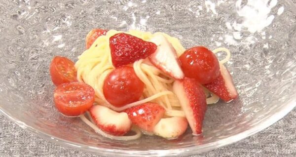 ZIP レシピ いちごを使ったレシピ 冷製いちごパスタ