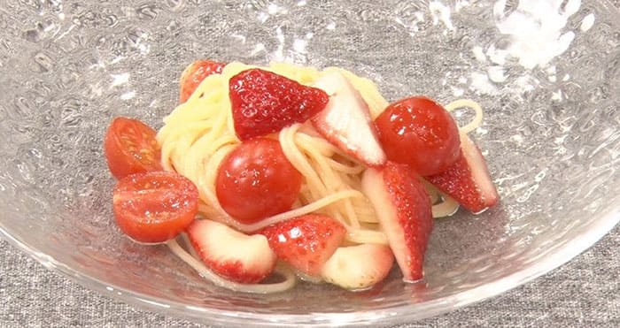 ZIP レシピ いちごを使ったレシピ 冷製いちごパスタ
