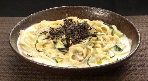 OHソレみ～よ 和田明日香 フライパンひとつでできるレモン生クリームパスタ