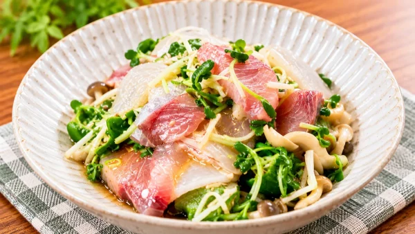 よ〜いドン!「ミルクボーイのおせっかいごはん・ハマチの中華風サラダ」